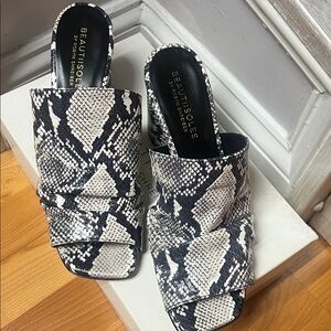 Beautisoles Women's Snake Print Mules - Black and White Size 9